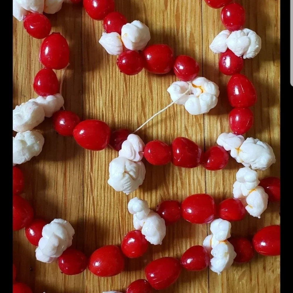 Vintage Retro Popcorn Red Hots Christmas Garland